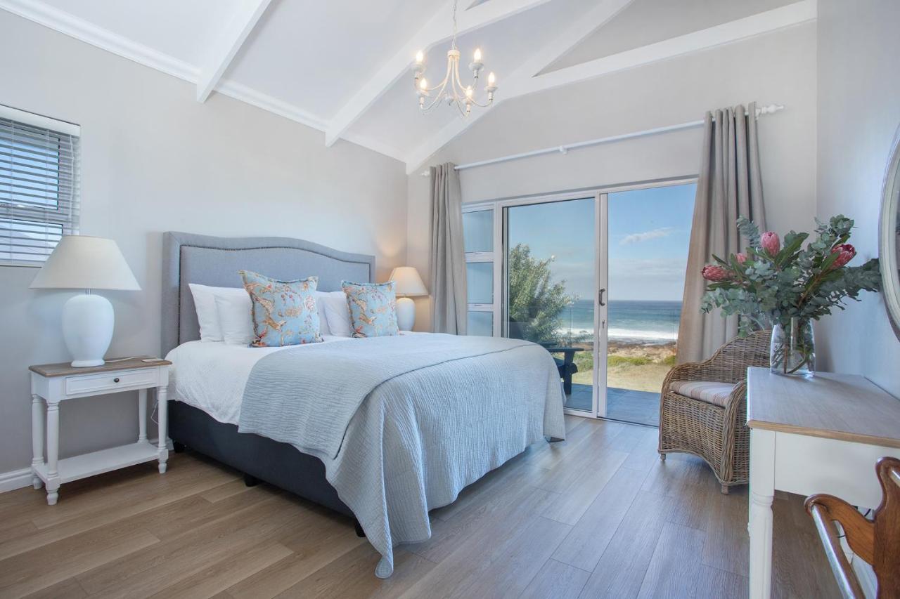 Seapearl Oceanfront Villa And Cottage Hermanus Exteriör bild