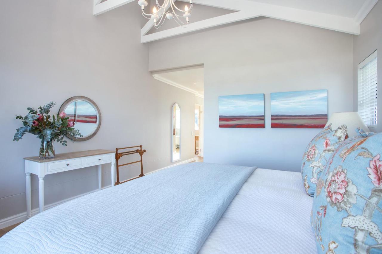 Seapearl Oceanfront Villa And Cottage Hermanus Exteriör bild