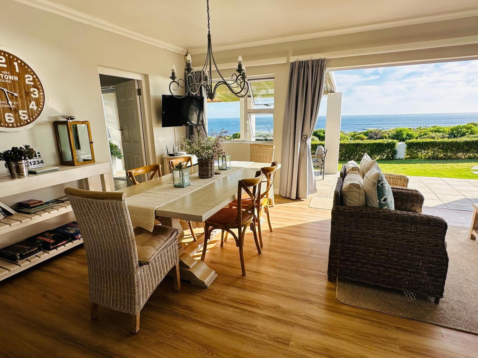 Seapearl Oceanfront Villa And Cottage Hermanus Exteriör bild