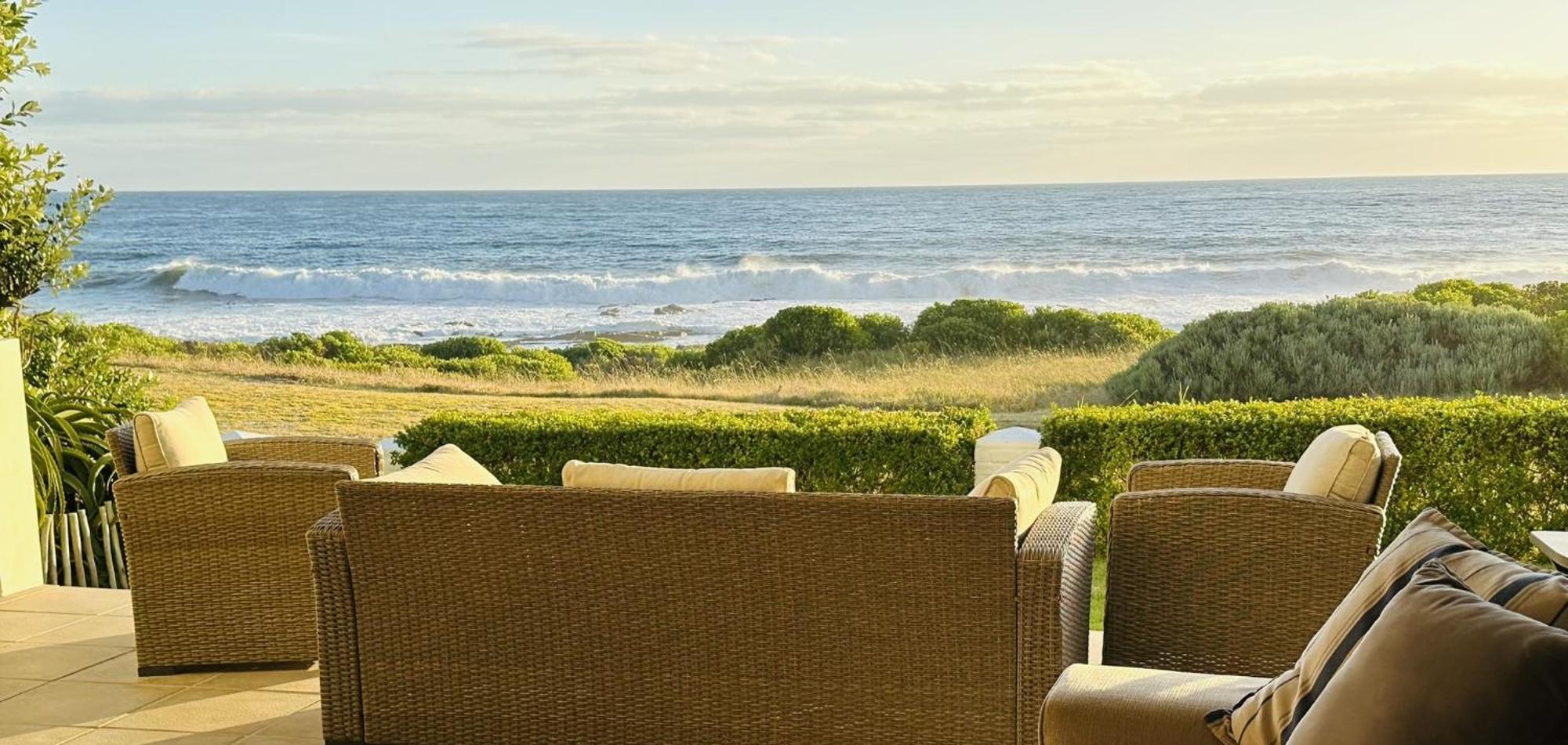 Seapearl Oceanfront Villa And Cottage Hermanus Exteriör bild